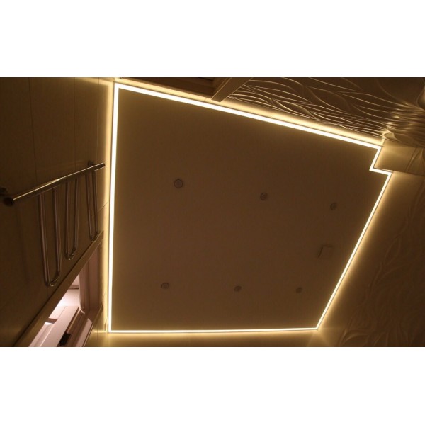 Монтаж контурного профиля натяжного потолка с подсветкой - фото